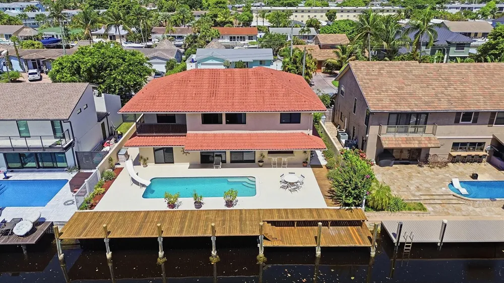 370 SE 13th Avenue Pompano Beach, FL 33060