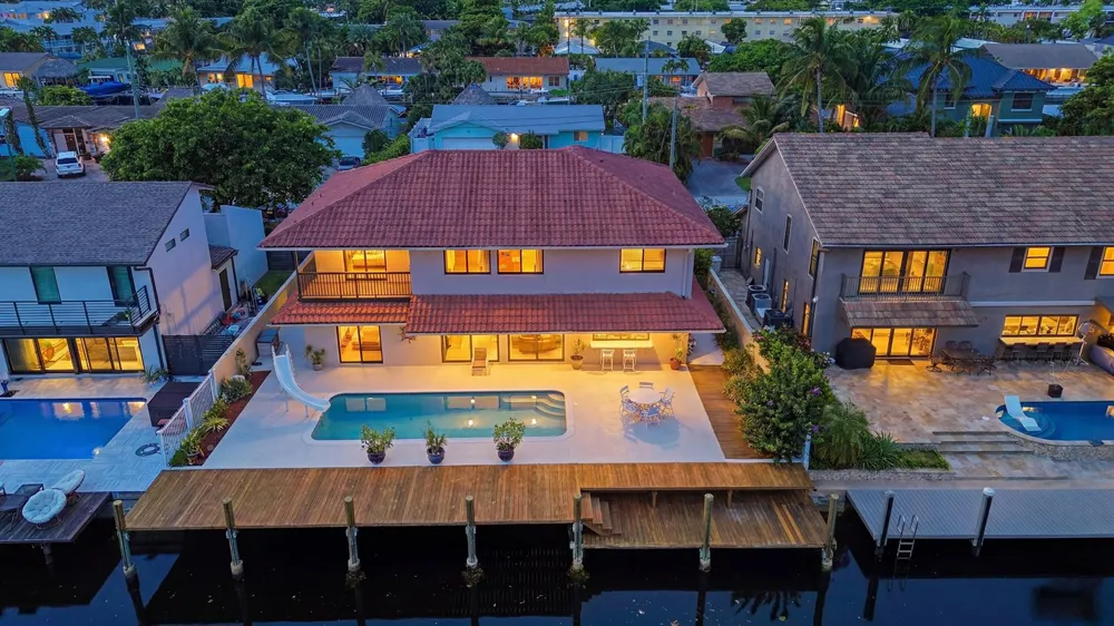 370 SE 13th Avenue Pompano Beach, FL 33060