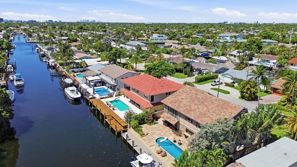 370 SE 13th Avenue Pompano Beach, FL 33060
