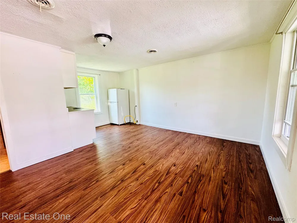 507 Lakeville Road #7 Addison Township, MI 48367