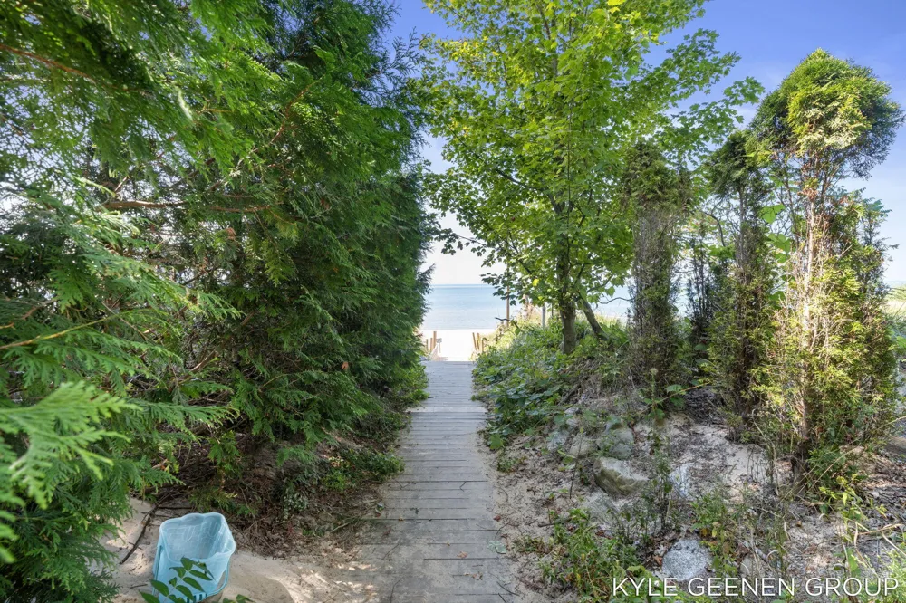 4719 Foxhill Lane Laketown Township, MI 49434