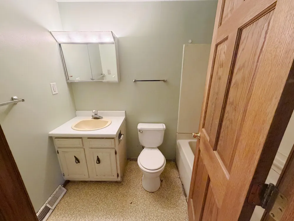 12375 Musbach Road Waterloo Township, MI 49259