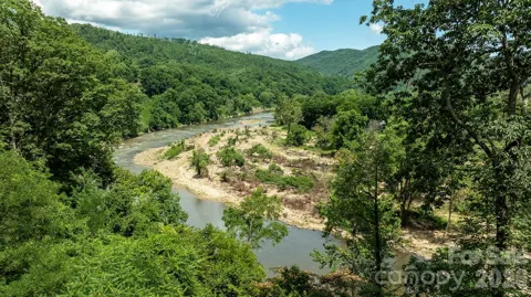 821 River Road
