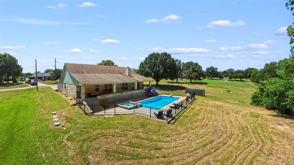 151 Tall Oaks Streetman, TX 75859