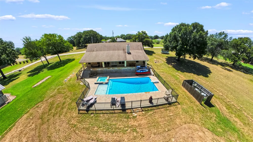 151 Tall Oaks Streetman, TX 75859
