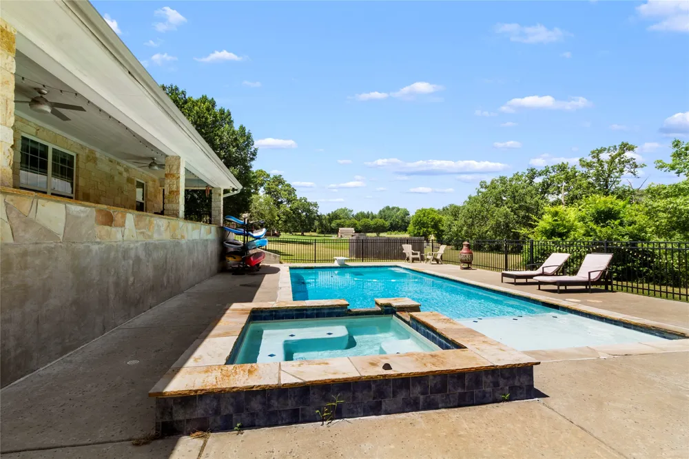 151 Tall Oaks Streetman, TX 75859