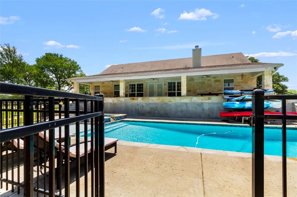 151 Tall Oaks Streetman, TX 75859