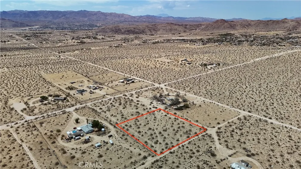 760 Carmel Street Joshua Tree, CA 92252