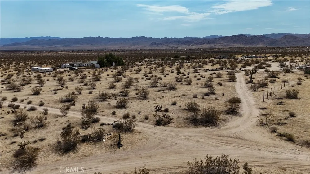 760 Carmel Street Joshua Tree, CA 92252
