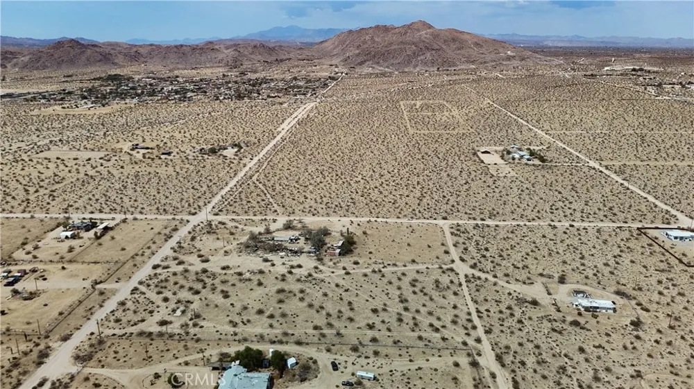 760 Carmel Street Joshua Tree, CA 92252