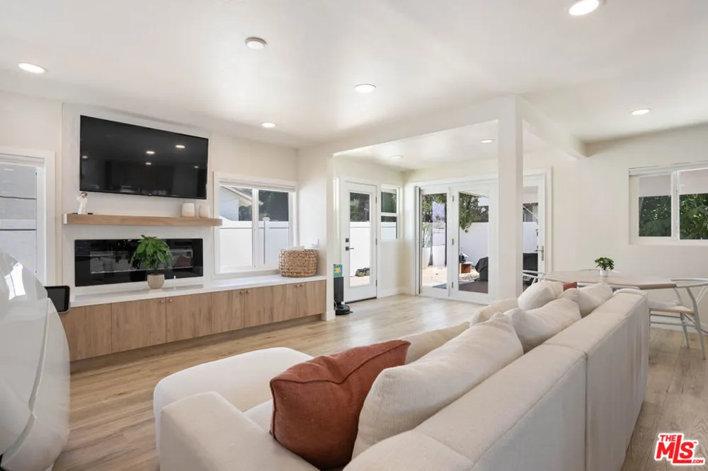 12831 Red Hill Avenue Tustin, CA 92780