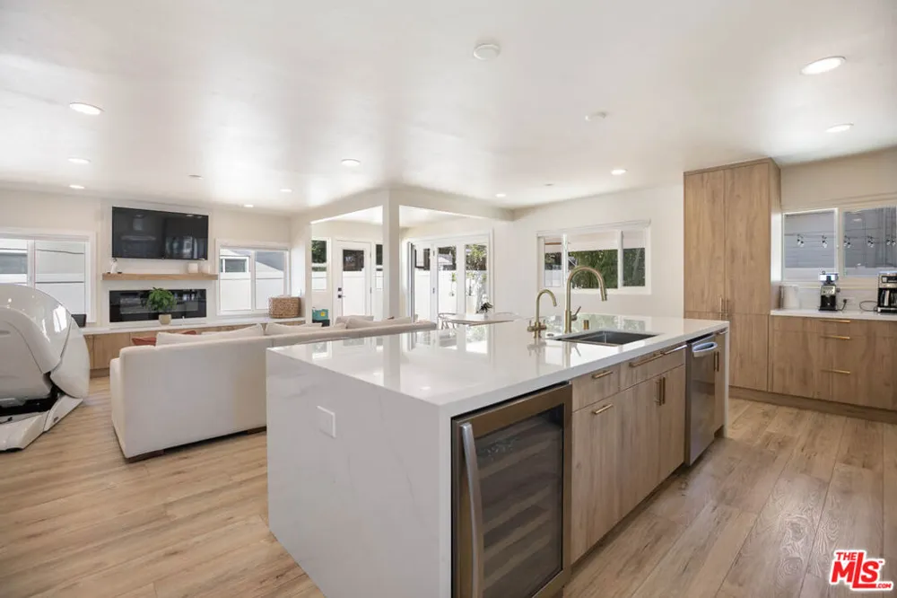 12831 Red Hill Avenue Tustin, CA 92780