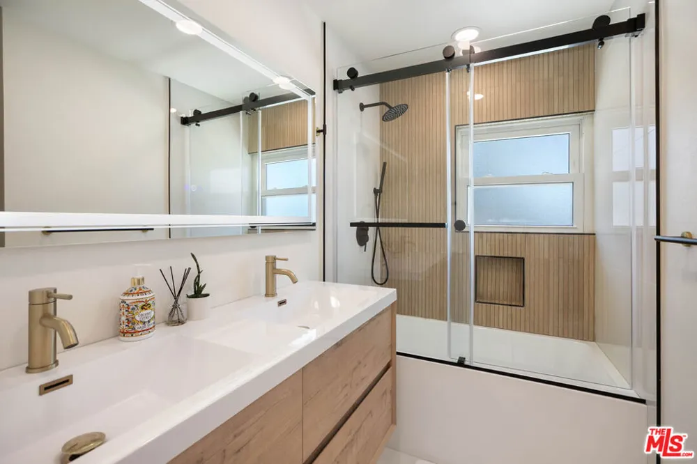 12831 Red Hill Avenue Tustin, CA 92780