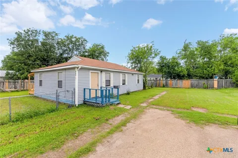 821 Garner Avenue #3
