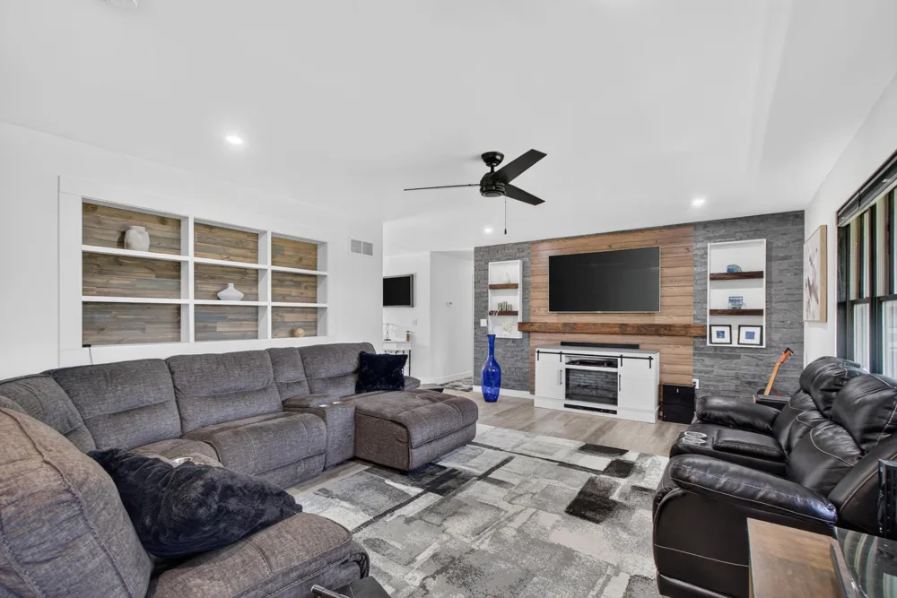 18167 W Austin Road Manchester, MI 48158