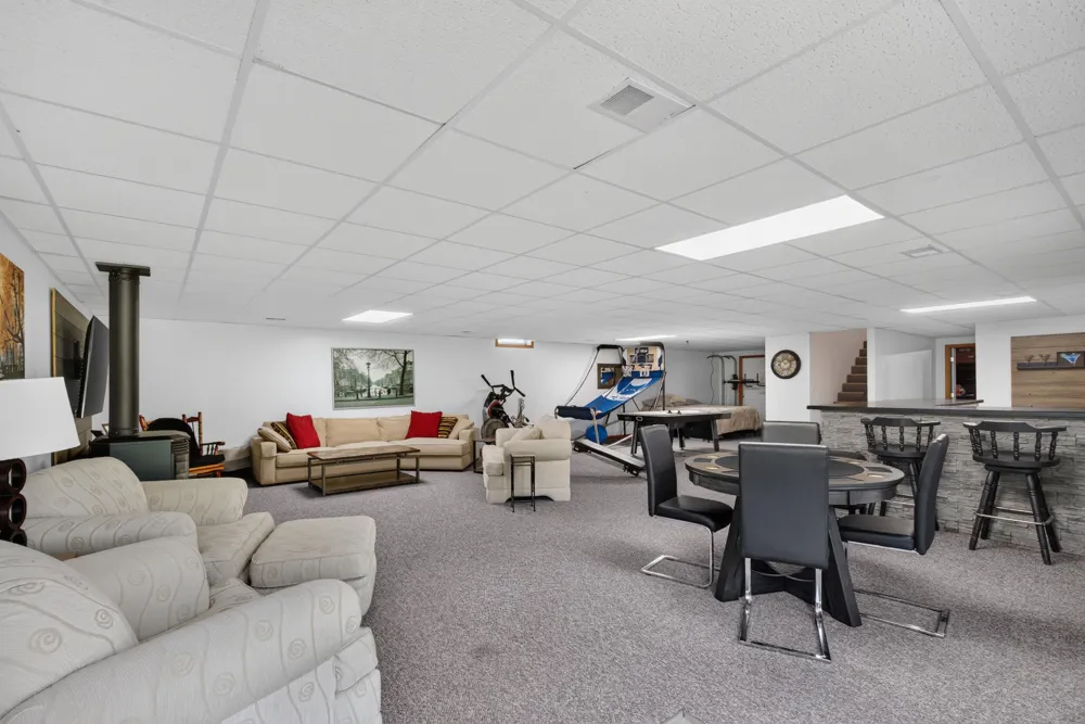 18167 W Austin Road Manchester, MI 48158