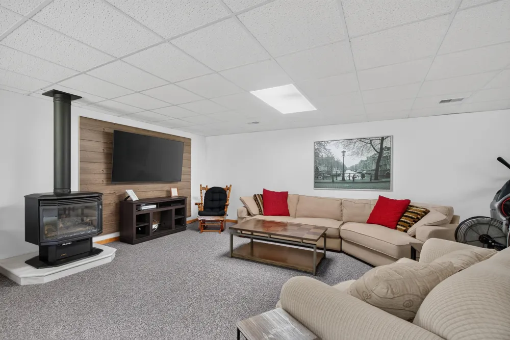 18167 W Austin Road Manchester, MI 48158