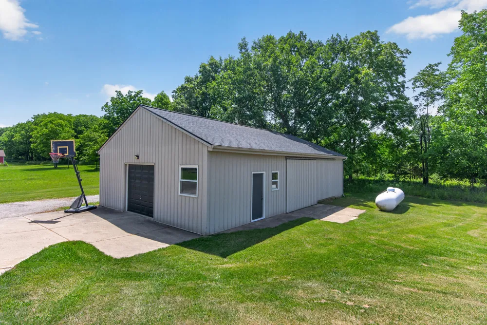 18167 W Austin Road Manchester, MI 48158