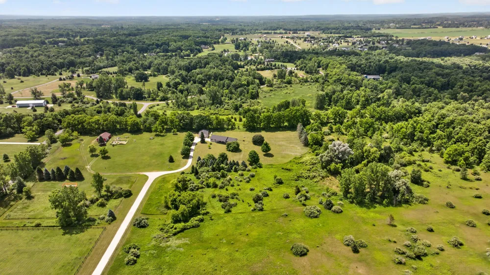 18167 W Austin Road Manchester, MI 48158