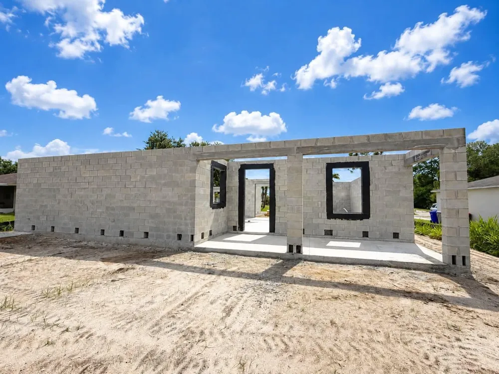 8035 102nd Avenue Vero Beach, FL 32967