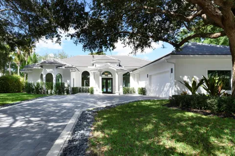 2557 Seminole Circle