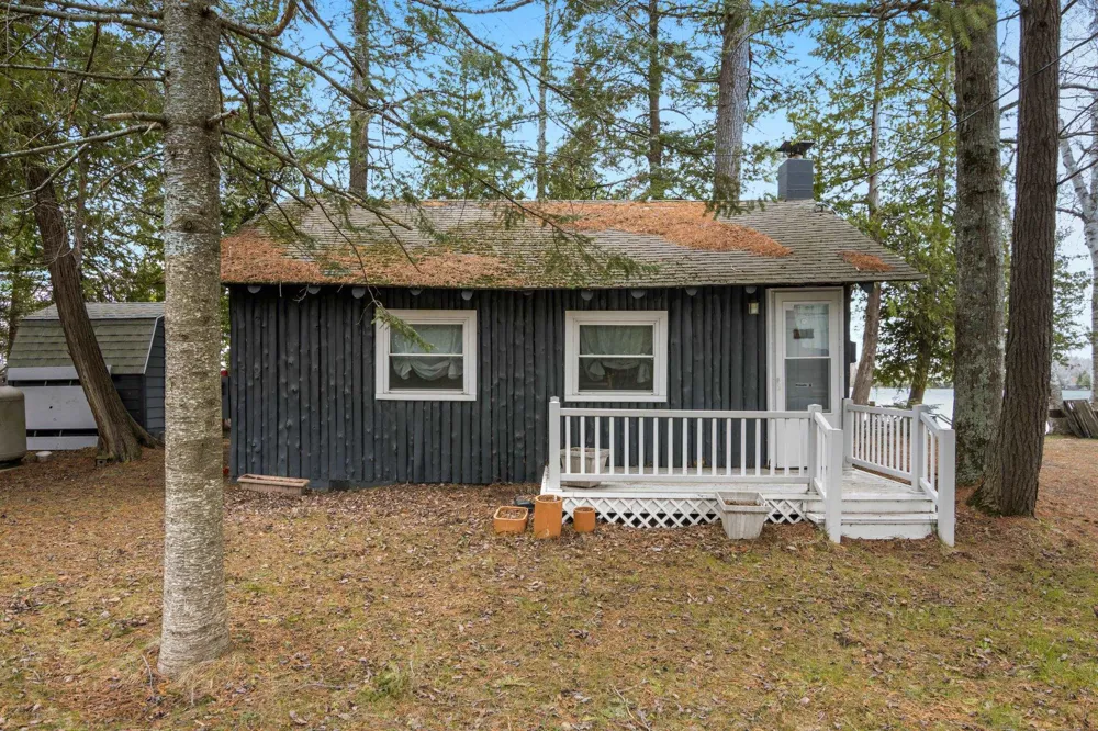 6386 Tricks Way Elk Rapids Township, MI 49648