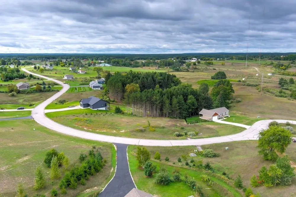 2424 Tyler Hills Drive Long Lake Township, MI 49685