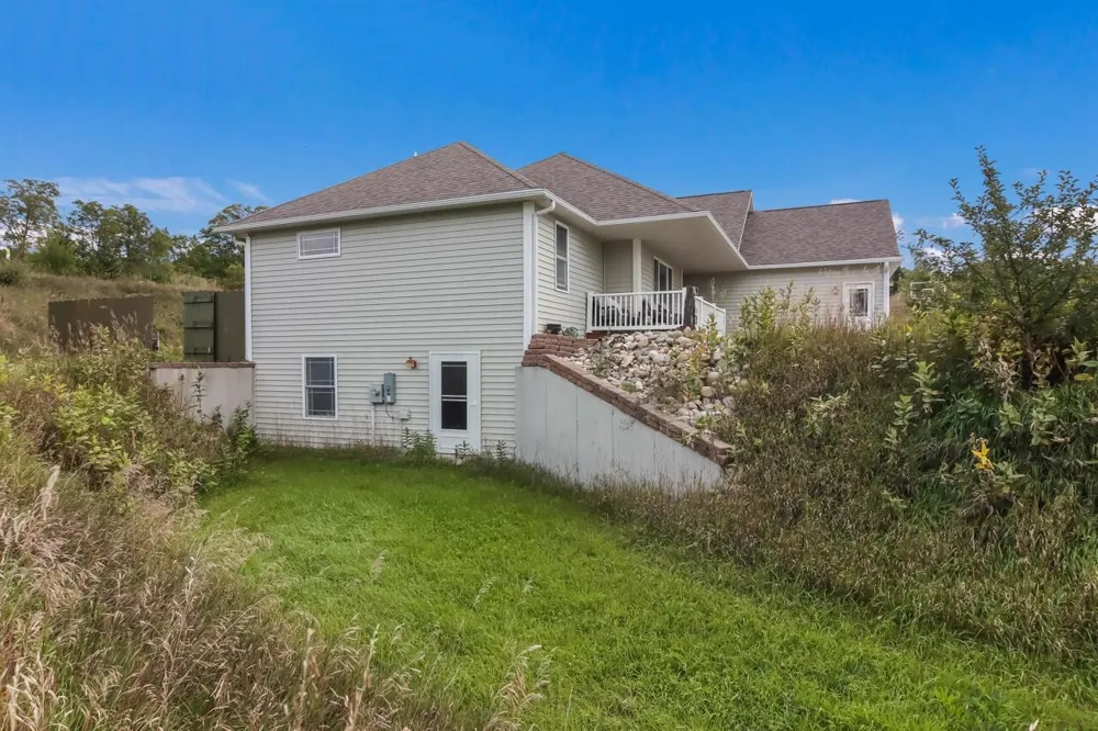 2424 Tyler Hills Drive Long Lake Township, MI 49685