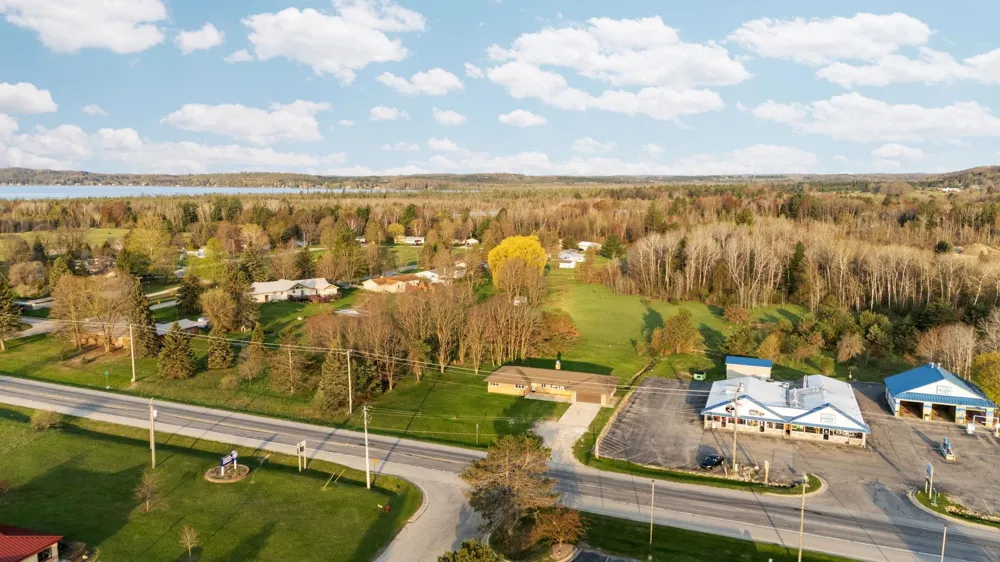 402 S Division Street Kearney Township, MI 49615