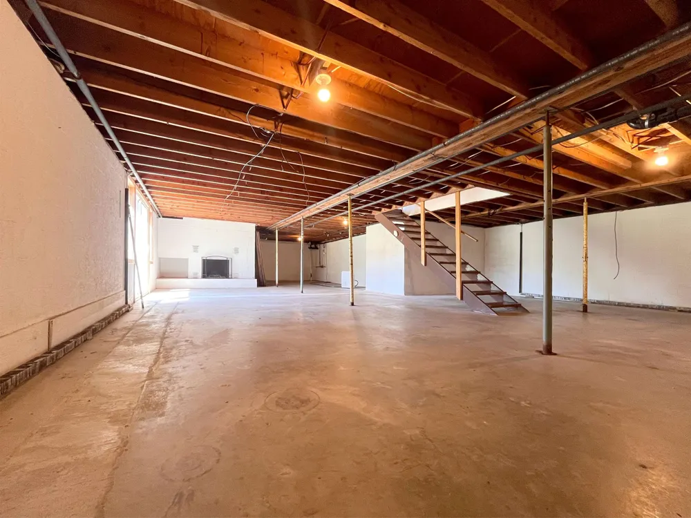 402 S Division Street Kearney Township, MI 49615