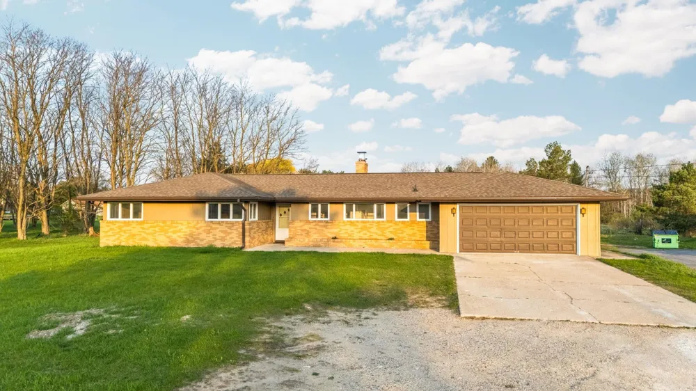 402 S Division Street Kearney Township, MI 49615