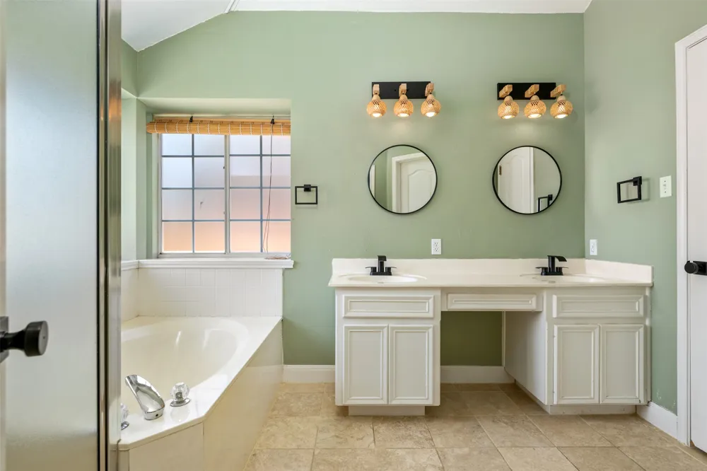 4011 Honey Bear Loop Round Rock, TX 78681