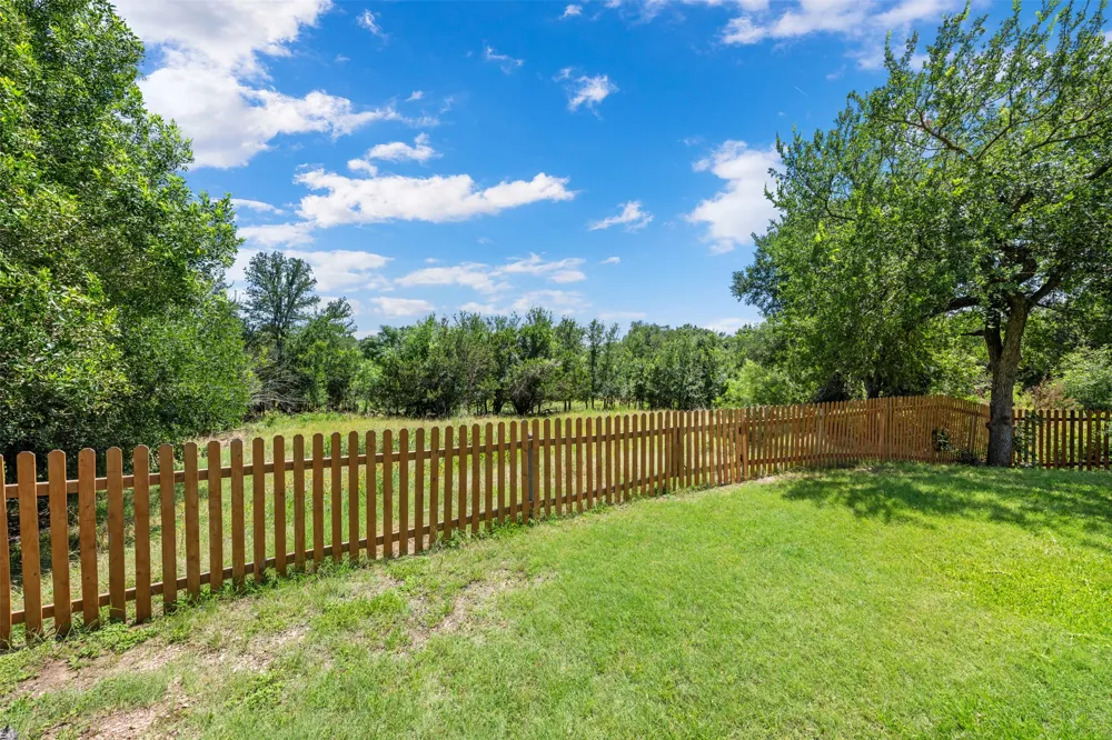 4011 Honey Bear Loop Round Rock, TX 78681