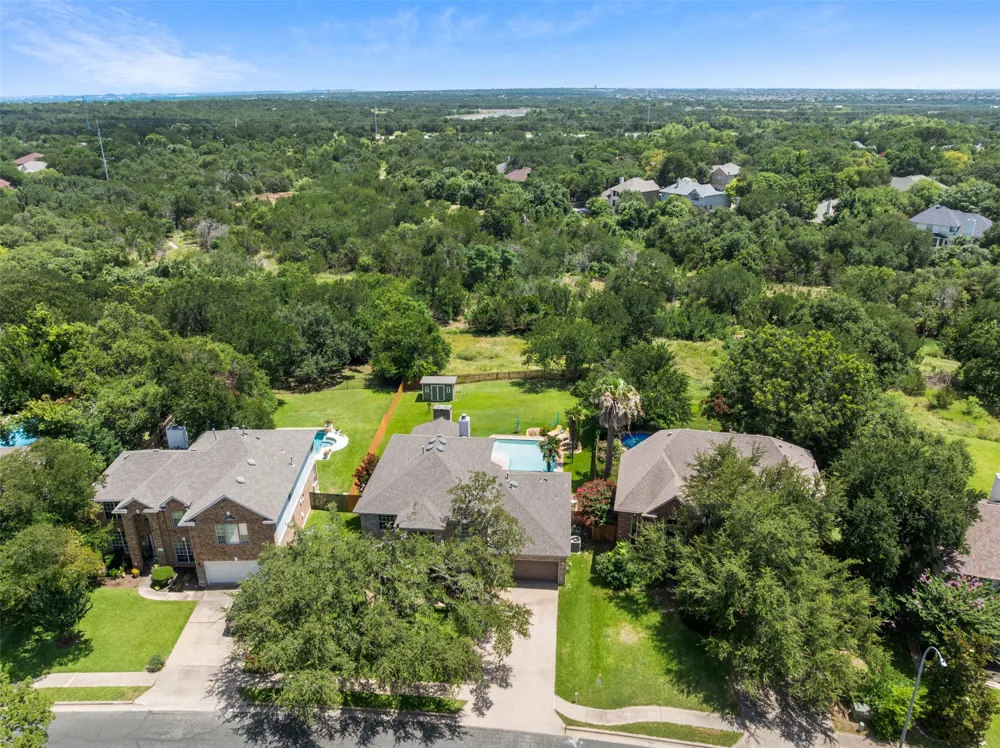 4011 Honey Bear Loop Round Rock, TX 78681