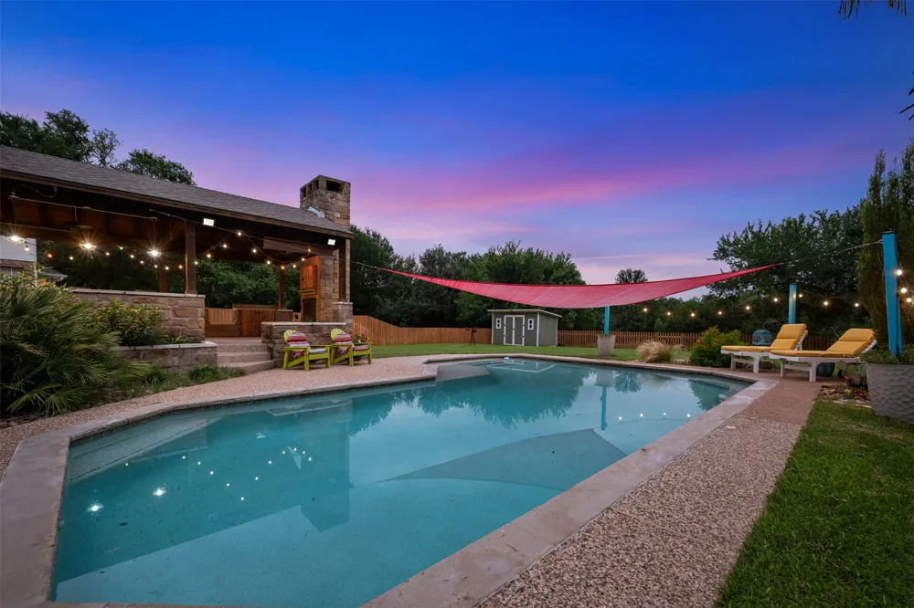 4011 Honey Bear Loop Round Rock, TX 78681