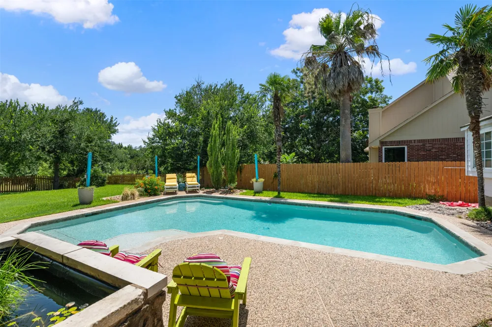 4011 Honey Bear Loop Round Rock, TX 78681