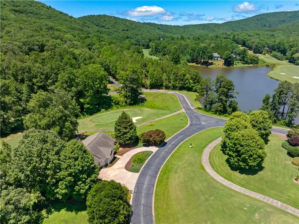 501 Granny Smith Circle Clarkesville, GA 30523