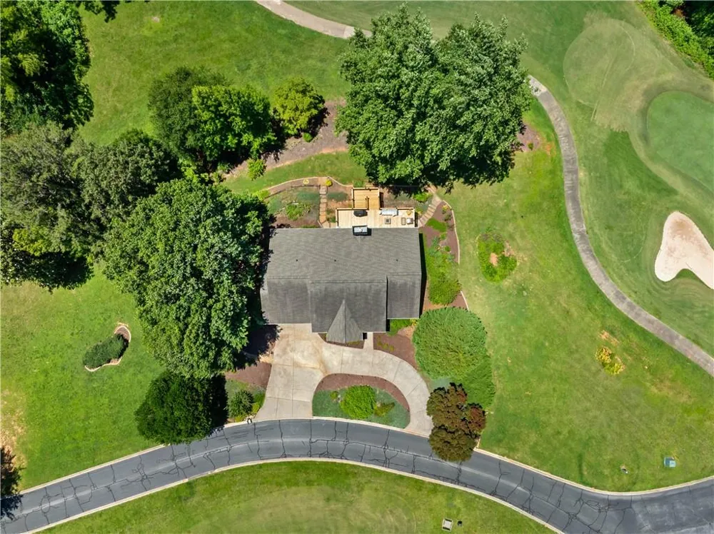 501 Granny Smith Circle Clarkesville, GA 30523