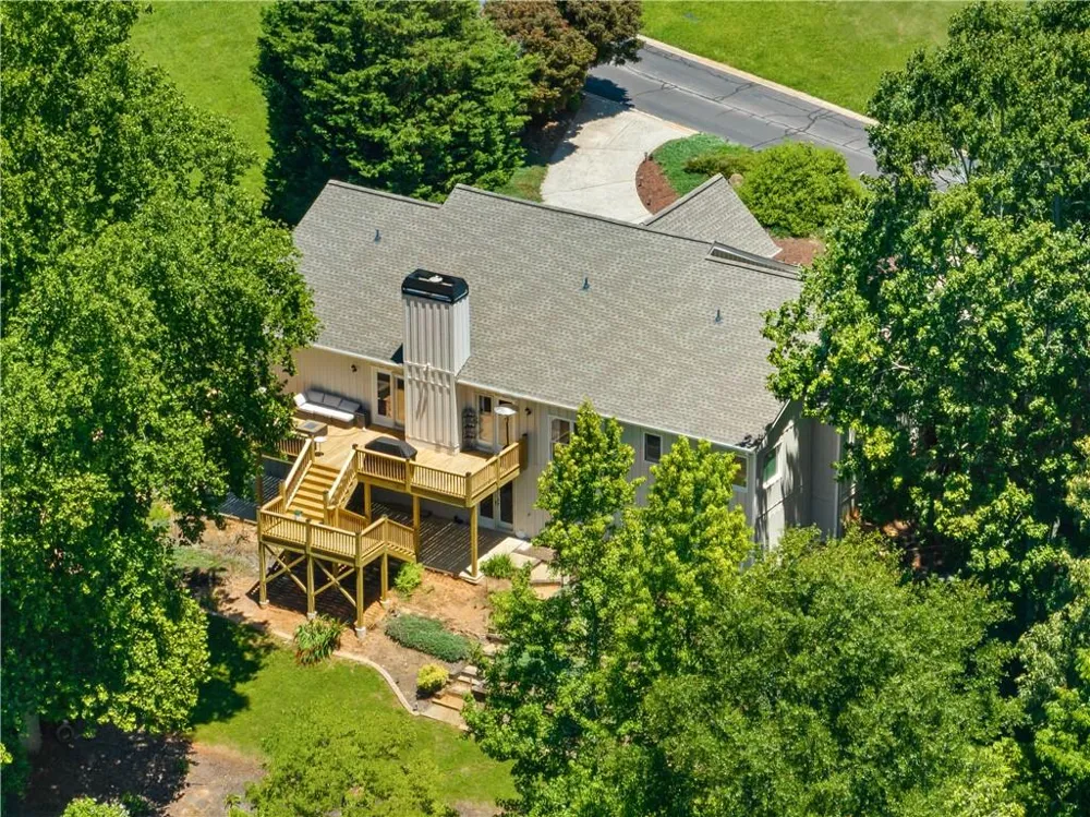 501 Granny Smith Circle Clarkesville, GA 30523