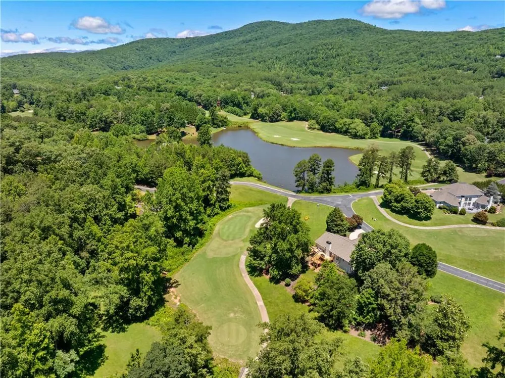 501 Granny Smith Circle Clarkesville, GA 30523