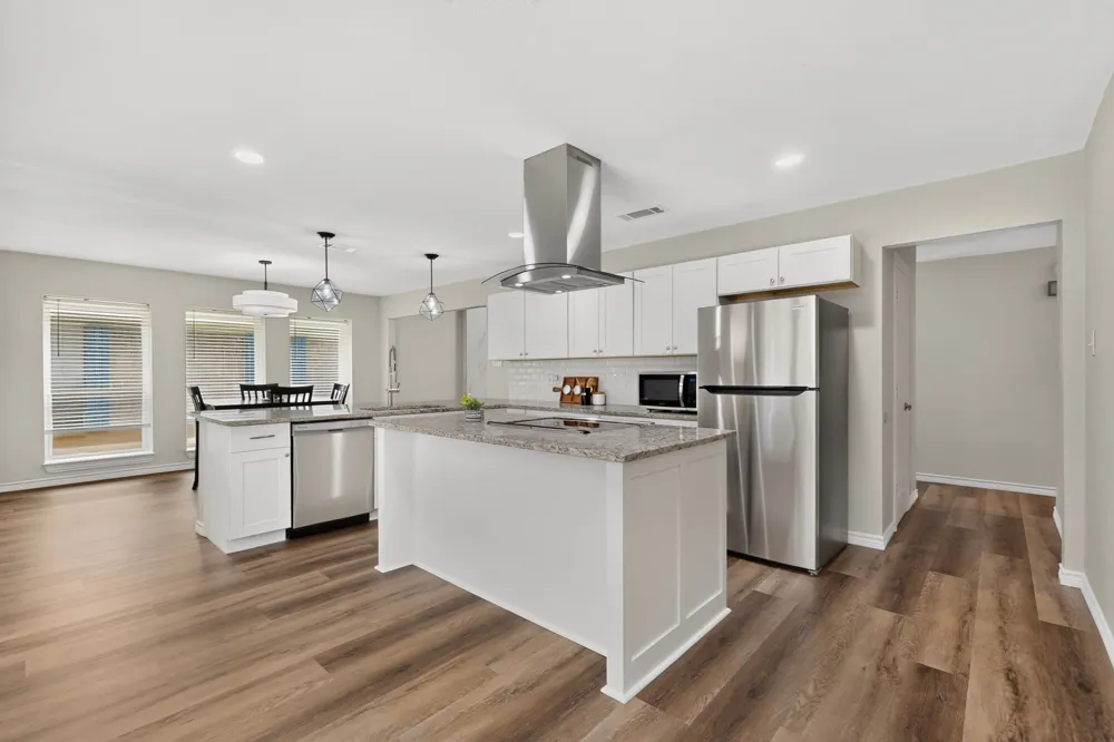 2802 Green Oaks Drive Garland, TX 75040