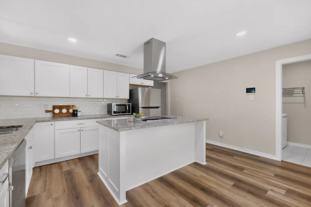 2802 Green Oaks Drive Garland, TX 75040