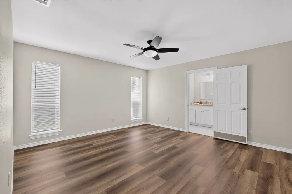 2802 Green Oaks Drive Garland, TX 75040
