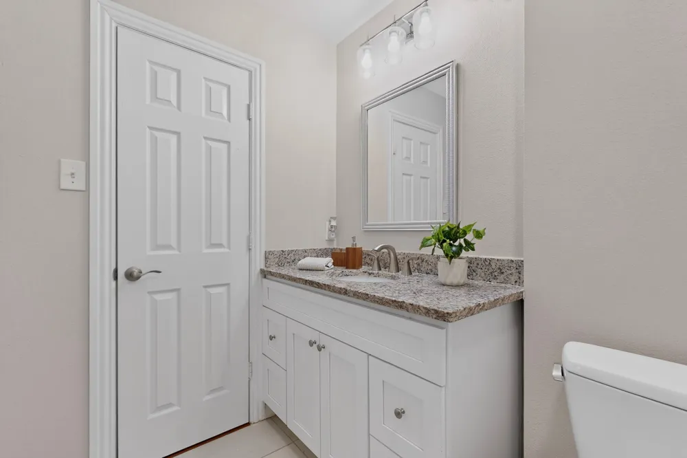 2802 Green Oaks Drive Garland, TX 75040