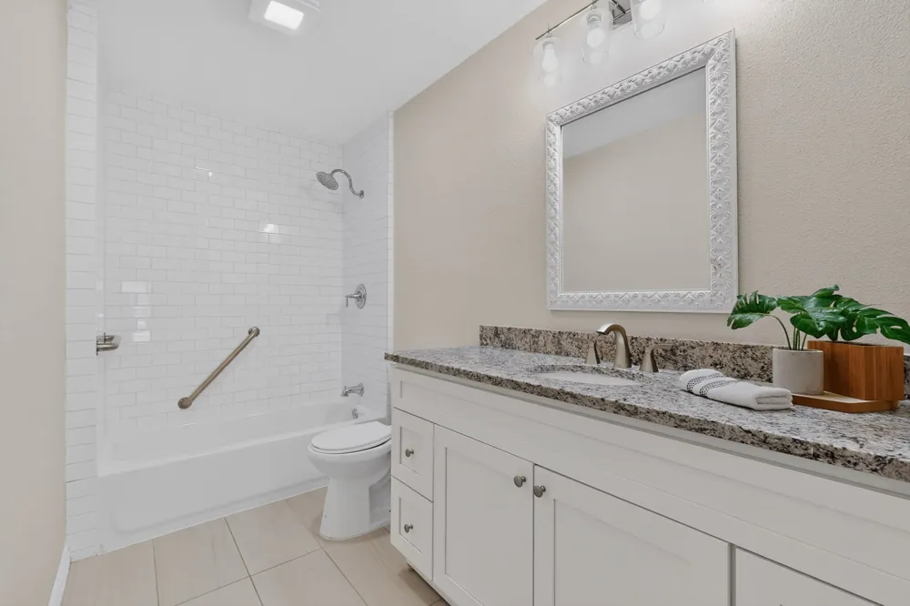 2802 Green Oaks Drive Garland, TX 75040
