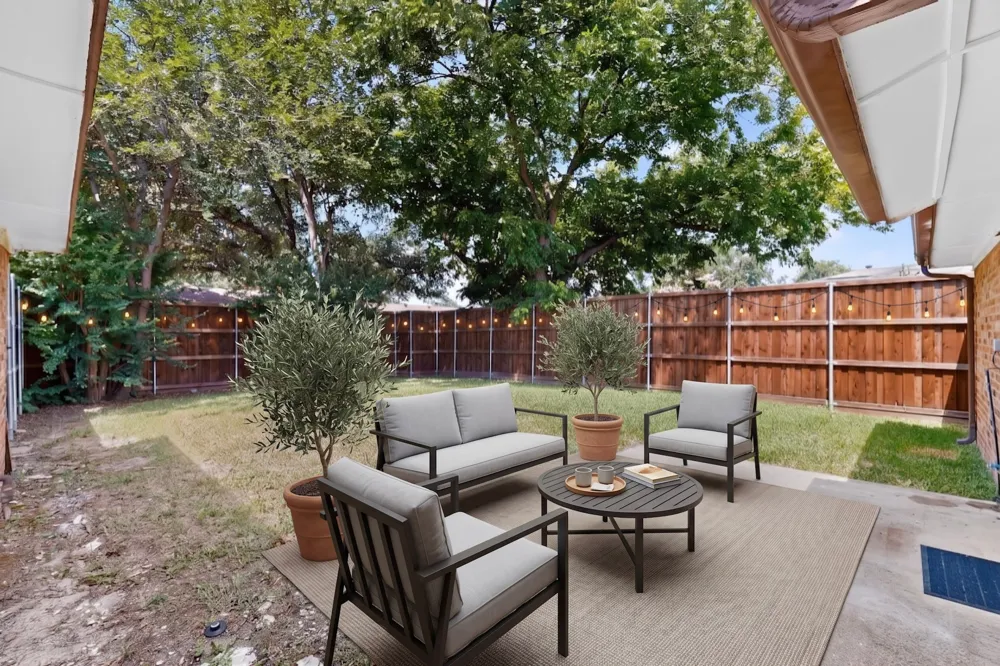 2802 Green Oaks Drive Garland, TX 75040