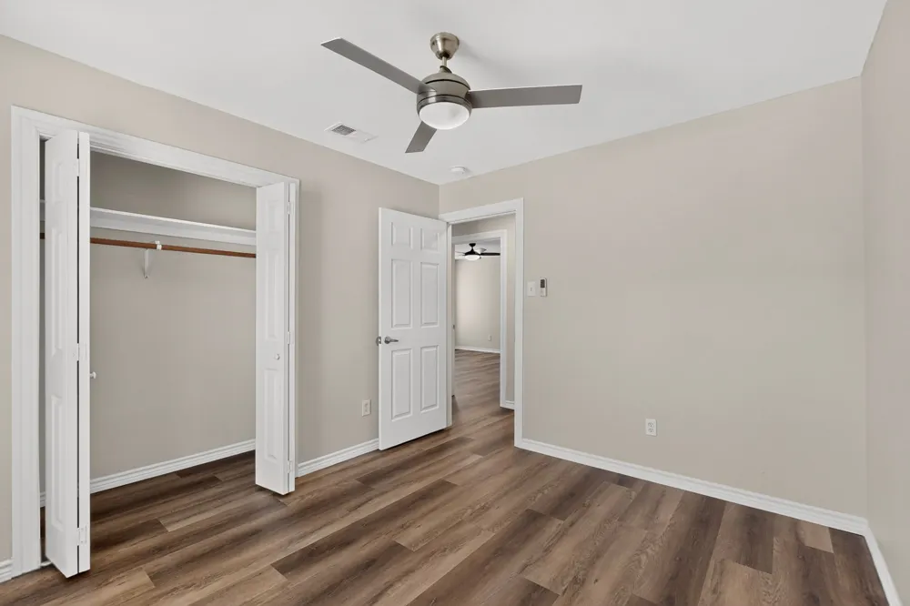 2802 Green Oaks Drive Garland, TX 75040