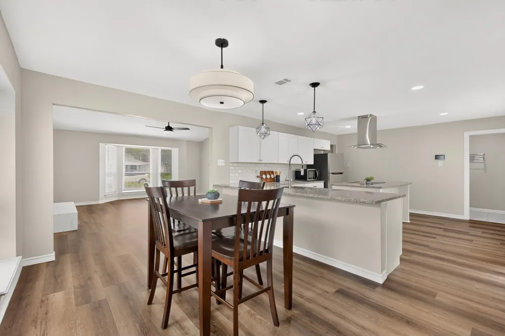 2802 Green Oaks Drive Garland, TX 75040