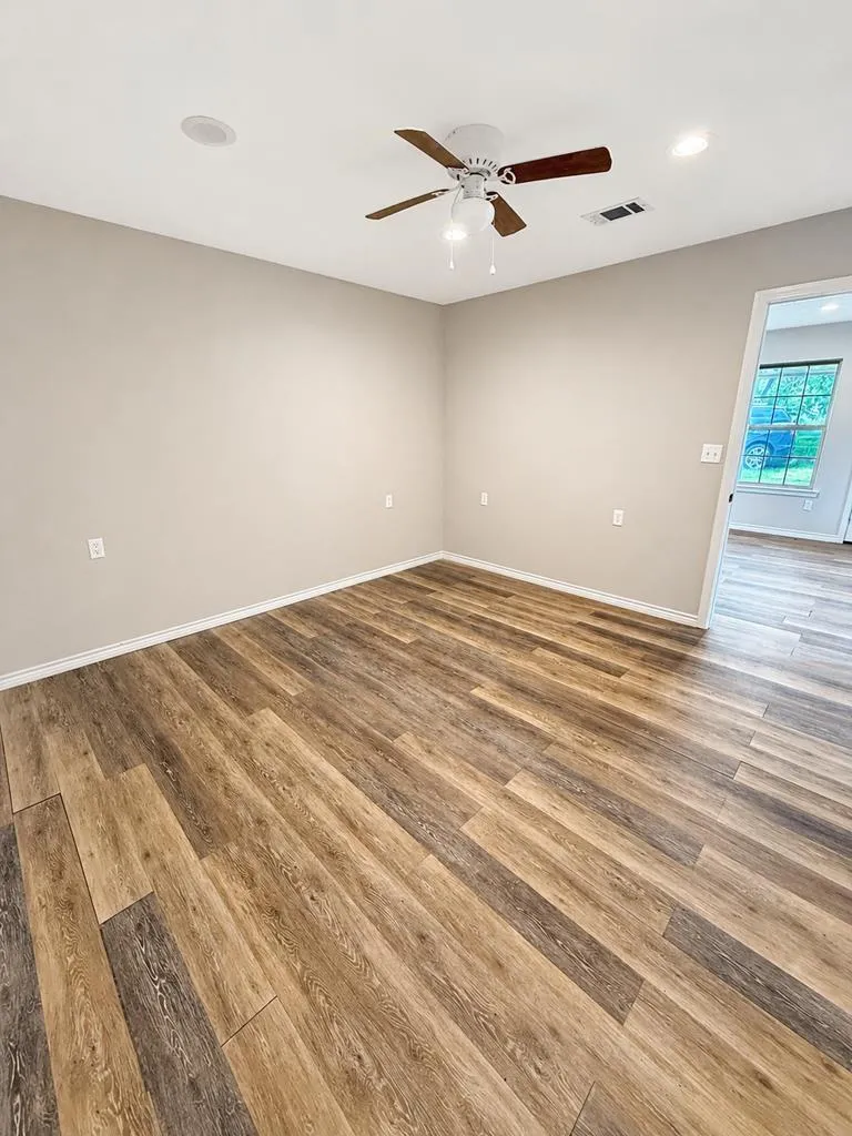829 Fm 1004 W Kirbyville, TX 75956
