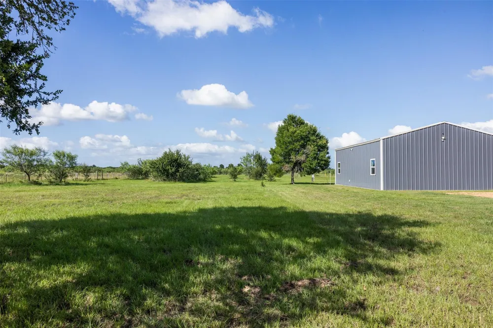 6951 Watermelon Road Somerville, TX 77879
